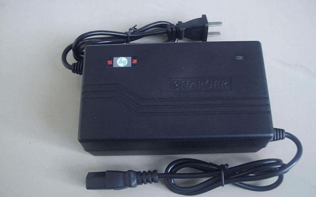 电动车电池充电，今天才知道电动车的正确充电方法（学会到底如何正确给电动车充电）