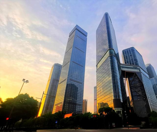 世界25座最经典的摩天大楼，2022年已过半计划年度完工的全球前20高摩天楼