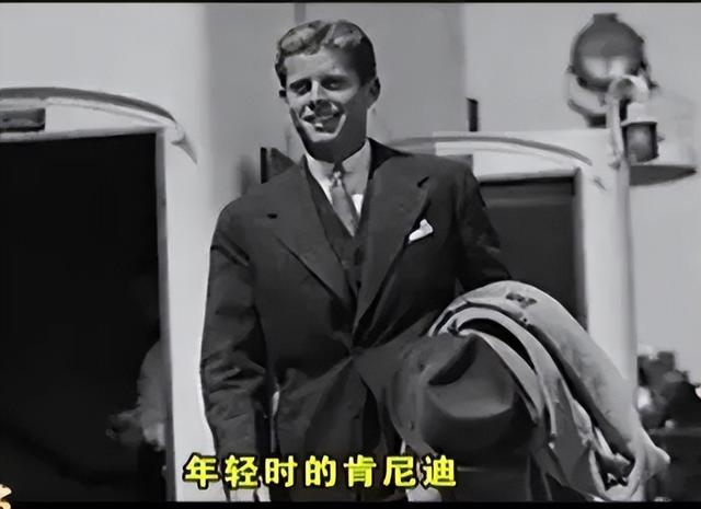 格蕾丝凯利的一生，从奥斯卡影后蜕变为倾世皇妃