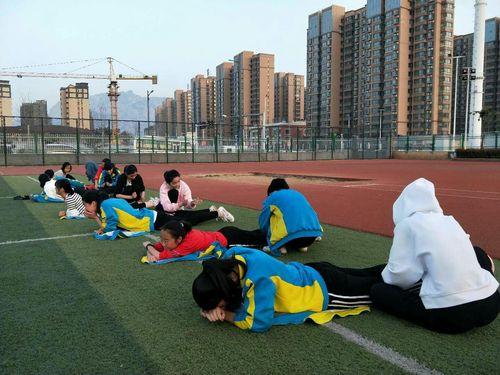 北大才子谈韦东奕，清华男生接受采访