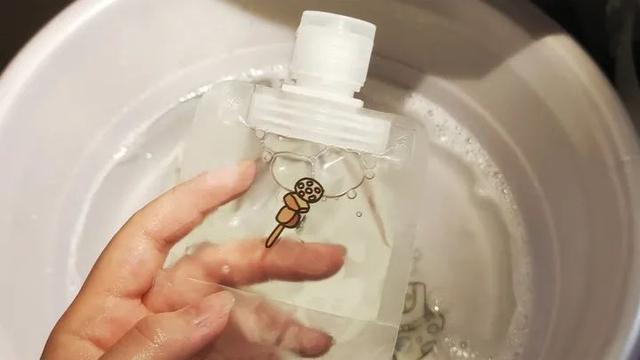 可以去除血渍的洗衣液，让衣服“焕然一新”