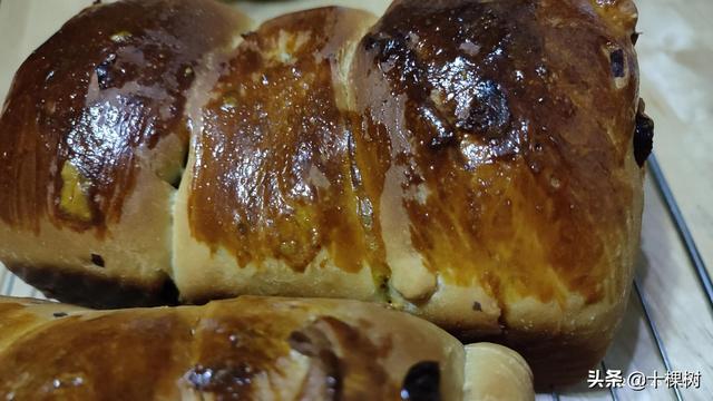 自制家用面包的简单做法，家庭自制面包的简易做法