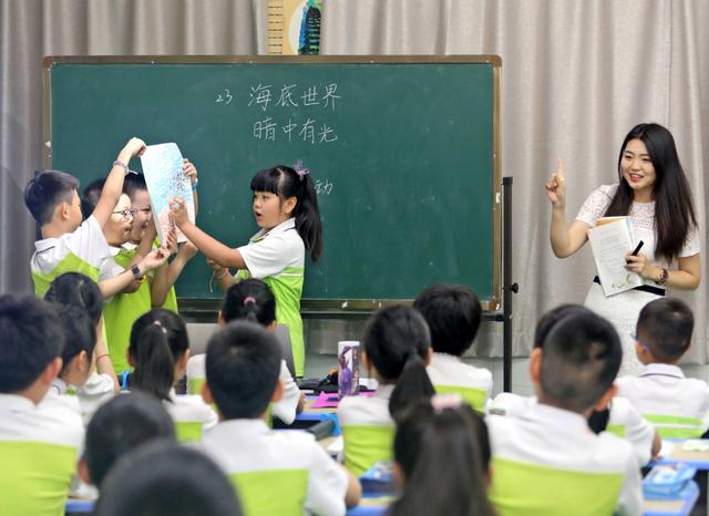 私立学校和公立学校哪个好，公立学校跟私立学校哪个好（读公立学校和私立学校的学生）