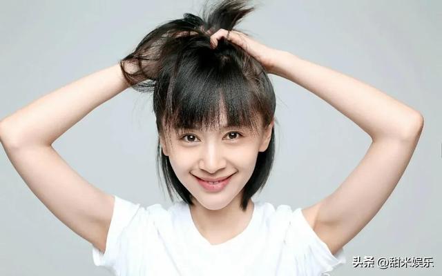 王朔与王子文私下关系，与贾乃亮传绯闻多年、未婚生子