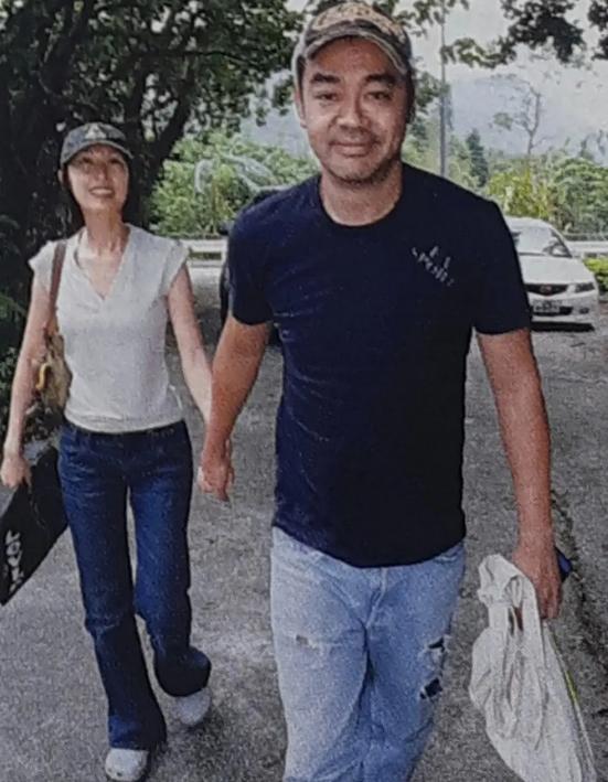 58岁刘青云再上热搜，刘青云老婆（58岁仍能扛住票房）