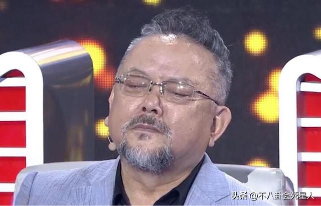 王刚60岁喜得贵子，“和珅”王刚60岁老来得子