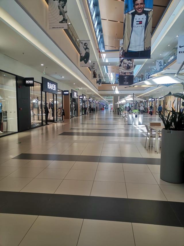 沈阳奥莱哪个好，沈阳奥特莱斯哪个店折扣最大