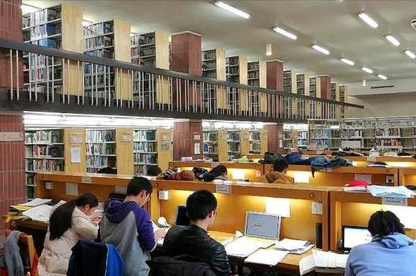 北大才子谈韦东奕，清华男生接受采访