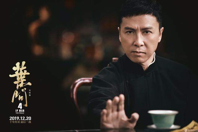 谢霆锋甄子丹合影，直言：近十年最满意的影片