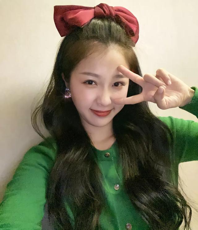 没有刘海的发型，不想要刘海的显脸小发型（四十岁的女人适合什么发型）