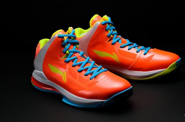 李宁音速10团队版三个配色，像团队款太敷衍