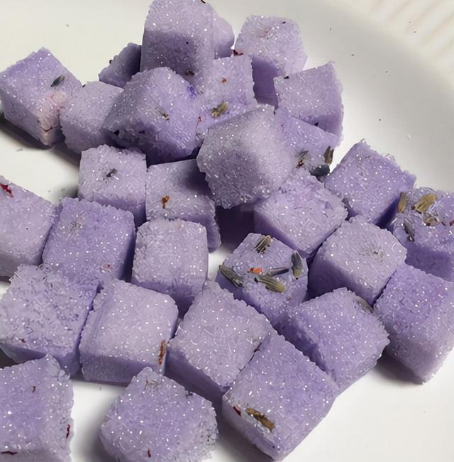 好看的朋友圈背景图紫色，好看的紫色朋友圈背景图