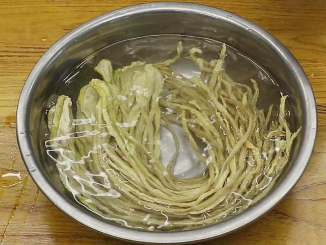 如何将蔬菜晒成干菜，把5款蔬菜晒成干