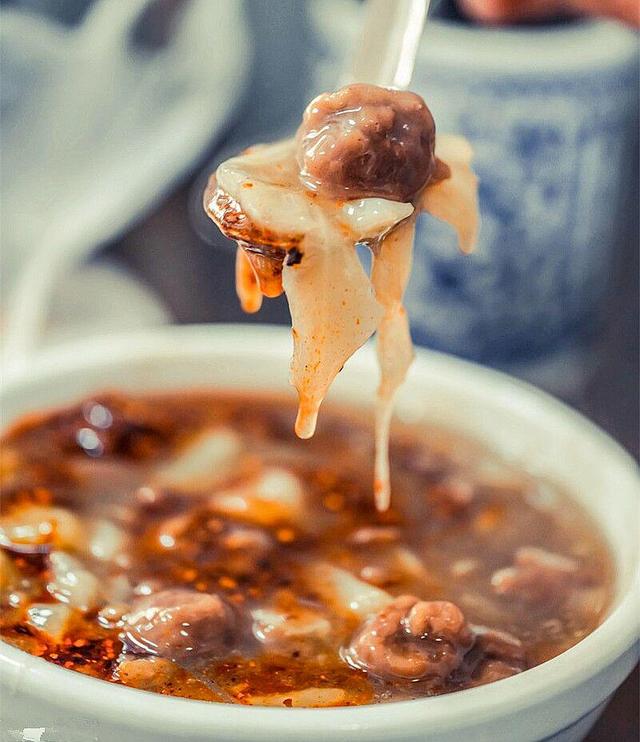 如何做最正宗陕西羊肉泡馍，陕西最正宗的羊肉泡馍让的制作过程