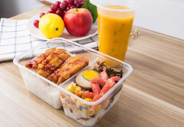 塑料打包盒能放微波炉吗，塑料袋不能放进微波炉