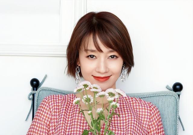 潘粤明年轻时的民国戏，十年前董洁王大治的瓜