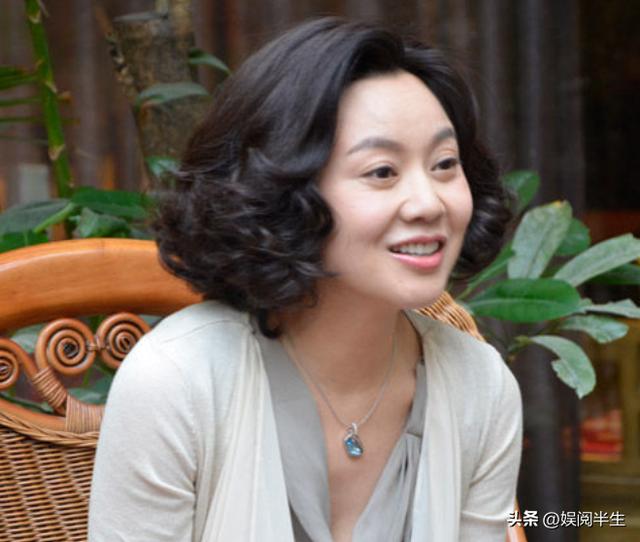 年龄和颜值不成正比的几位明星，明明长得不好看