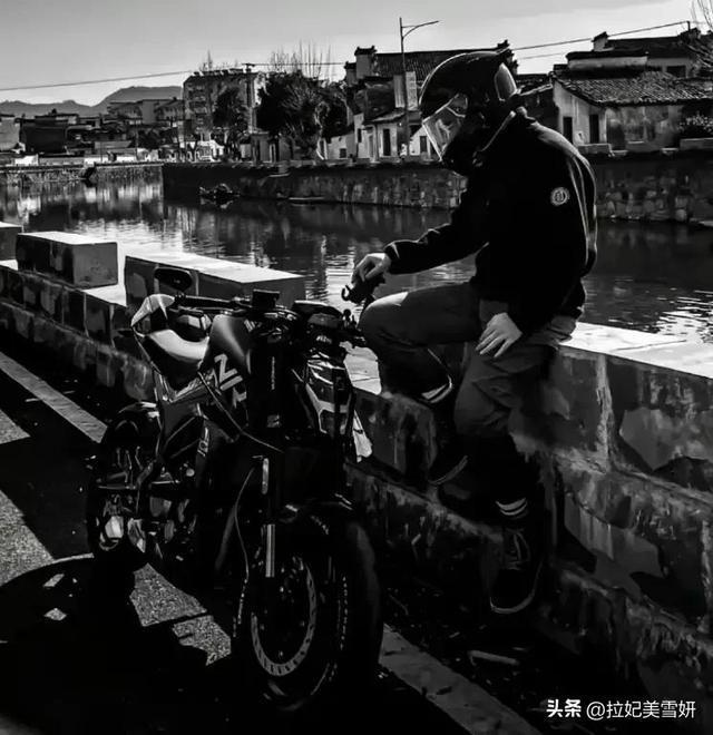 重庆飙车事件网红，20岁网红皖小晨意外身亡