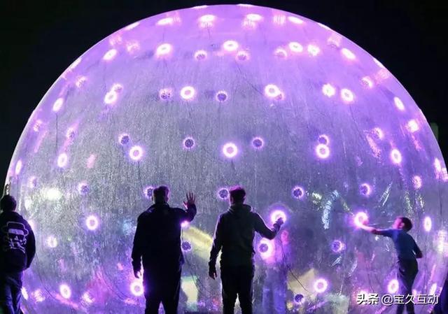 有名的装置艺术家，案例盘点那些可以演奏的互动装置艺术作品