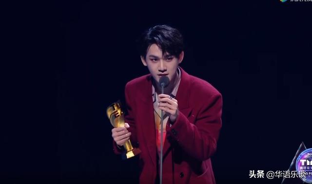 周深 周杰伦，十大歌手展现乐坛新格局