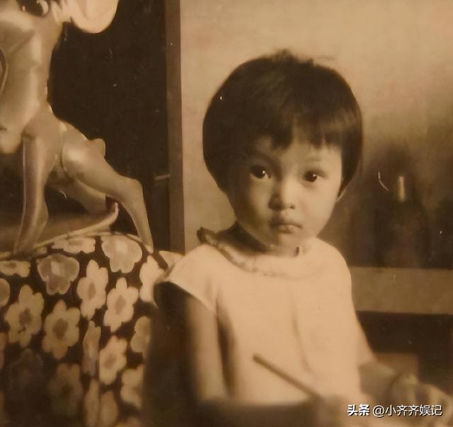 吴越为何如今还不谈男朋友，与陈建斌分手17年了