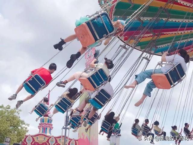 上海欢乐谷一日游，上海欢乐谷各项目游玩（旅游景点——上海欢乐谷）