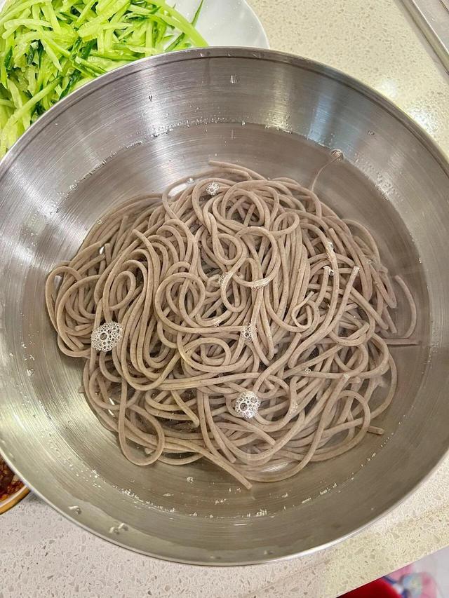 冷面热做的做法，家常冷面热做的方法