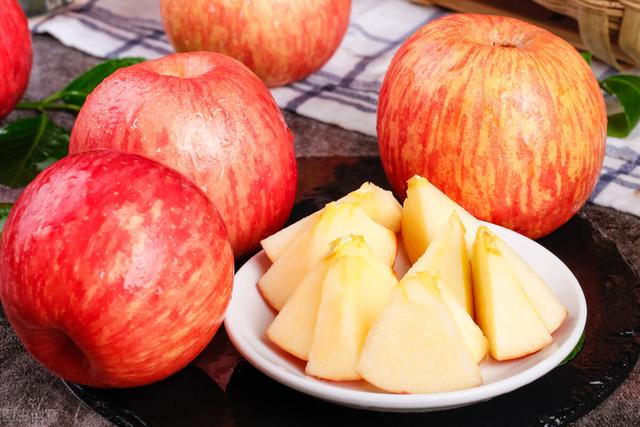 有利于排便的食物，促进排便的食物都有哪些（这八种食物一定不要错过）