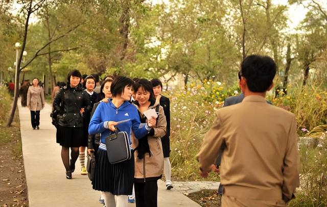 朝鲜边境城市有哪些，看看当地百姓的生活日常