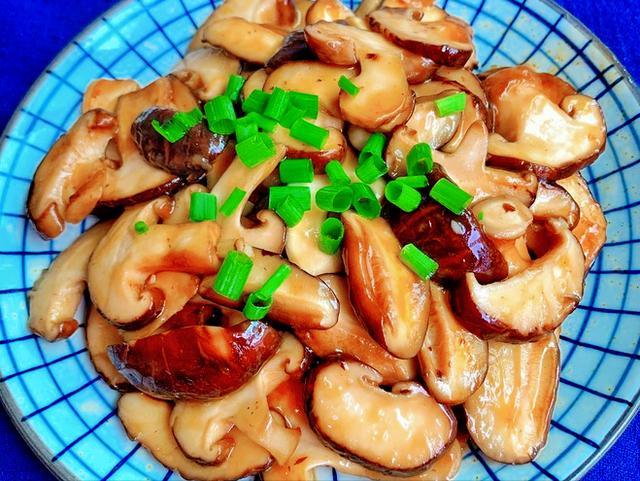 年夜饭菜谱大全20道，年夜饭必备的二十道菜简单好吃（年夜饭会做这20道菜）