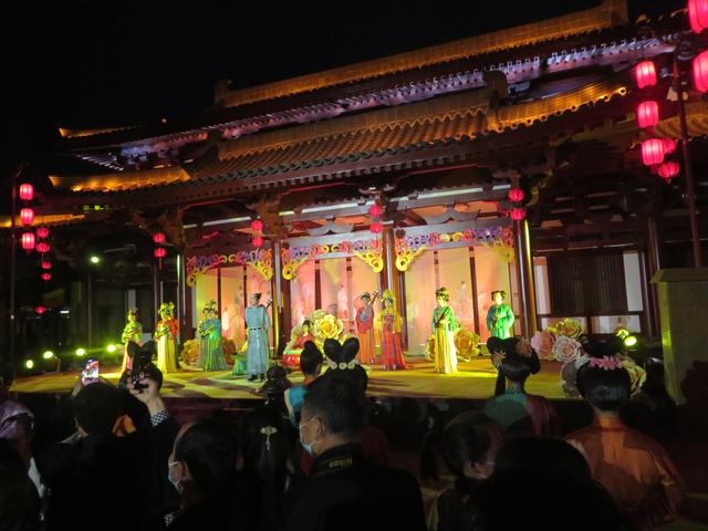 芙蓉园游玩攻略，春节大唐芙蓉园游玩攻略（大唐芙蓉园游玩攻略）