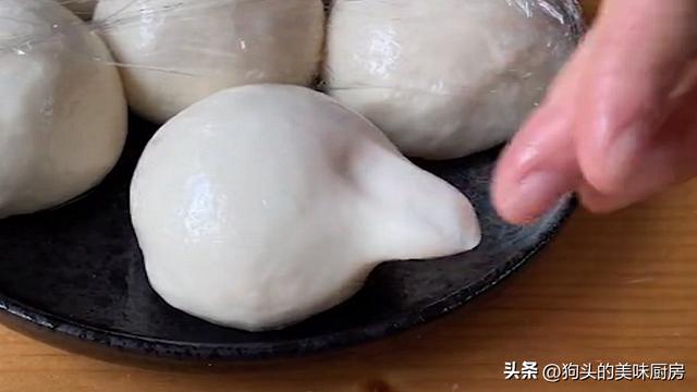 油饼怎么做好吃，油饼又简单又好吃的做法（面点师教你一招）