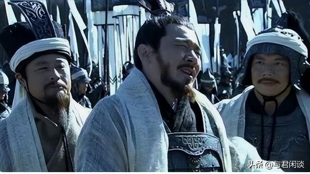 三国演义中曹操介绍，三国演义中的曹操