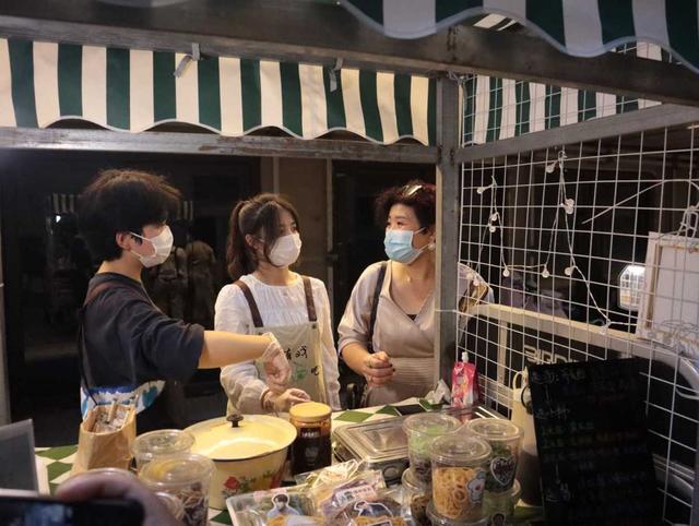 拒绝躺平努力奋斗议论文，拒绝躺平