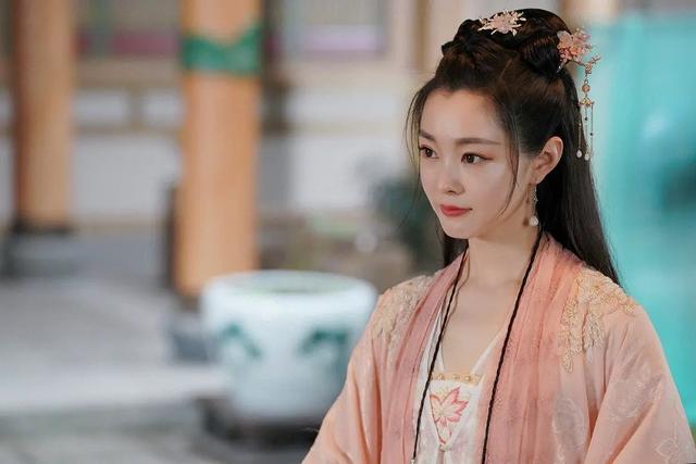 宋轶有绯闻吗，和白敬亭恋情曝光后