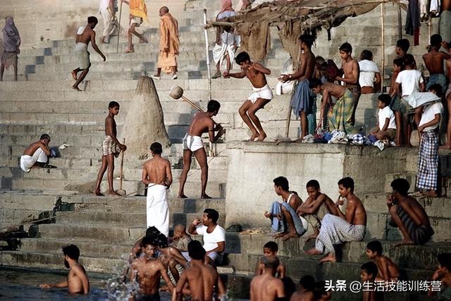 人生艺术照欣赏，浅谈油画超写实人体艺术