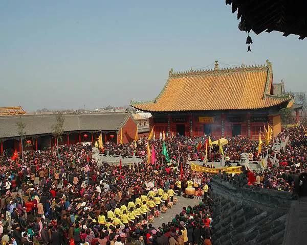 太昊伏羲陵庙会，全国最大太陵庙会（周口太昊陵庙会41万元网红摊主）