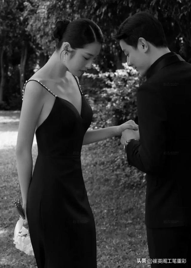 情侣写真复古文艺，黑白情侣写真艺术照