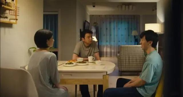 人世间周炳坤最后怎么样，人世间周炳坤是义气还是讨好呢