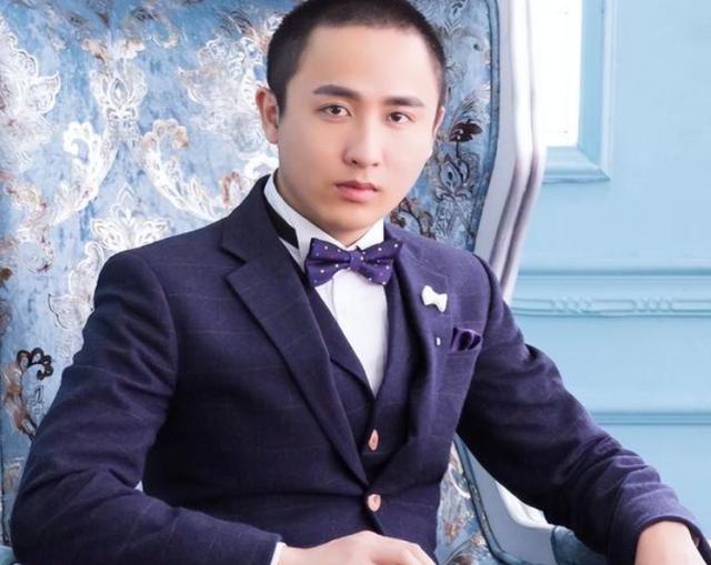 网红天道自曝已经与散打哥续约，快手散打哥说天道直播回放