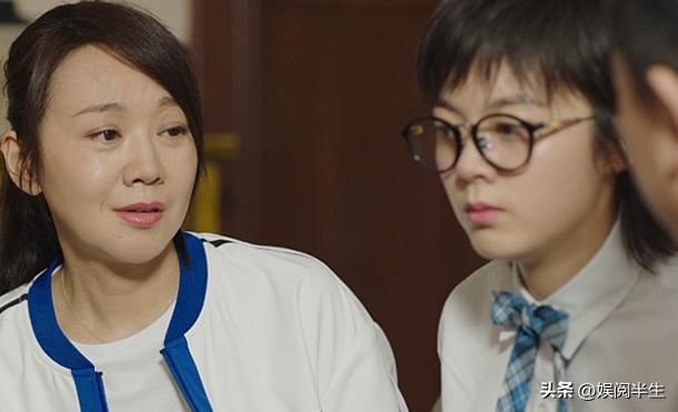 年龄和颜值不成正比的几位明星，明明长得不好看