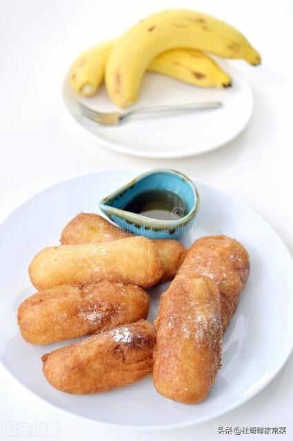 脆皮炸香蕉外酥里嫩香甜无比馋哭，端上桌瞬间被秒光