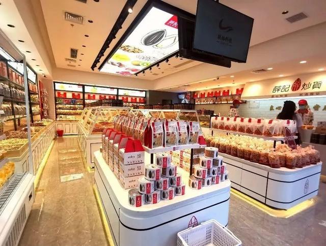 天猫小店便利店大量亏损，95后海归投身“新零售”另类创业