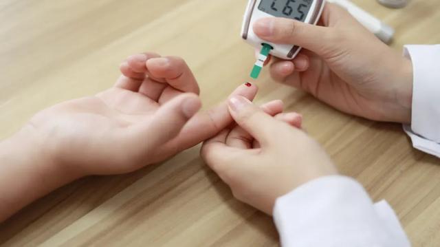 糖尿病类似(与糖尿病)