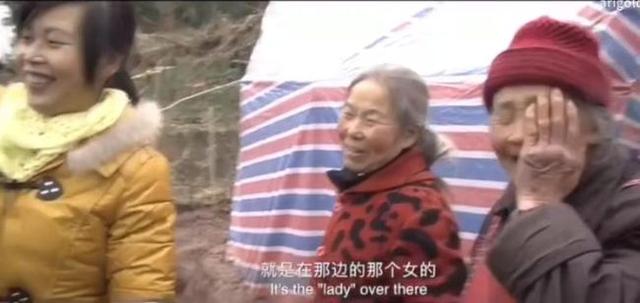 泰国变性真实事件，人妖李二毛为爱情变性