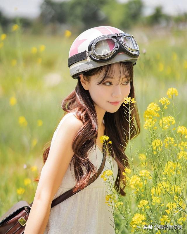 室内拍照姿势大全，拍照怎样摆姿势好看12个拍照姿势（万能居家拍照技巧）
