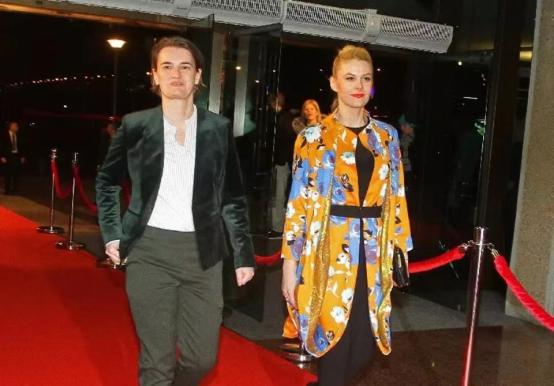 塞尔维亚女总理个人简介，塞尔维亚高颜值女总理