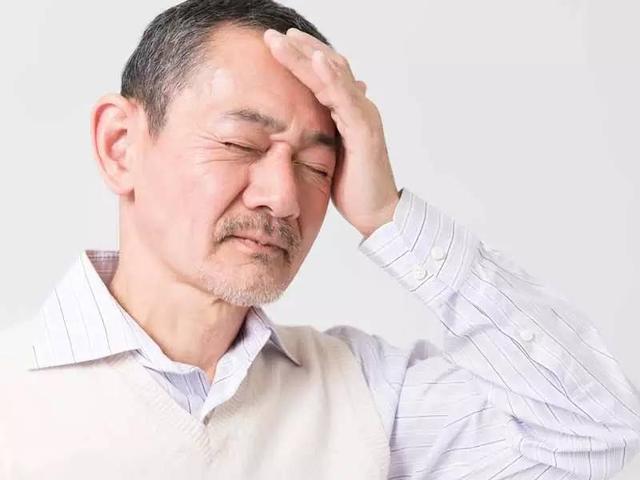 糖尿病夏天不想吃饭(糖尿病人不爱动什么原因)