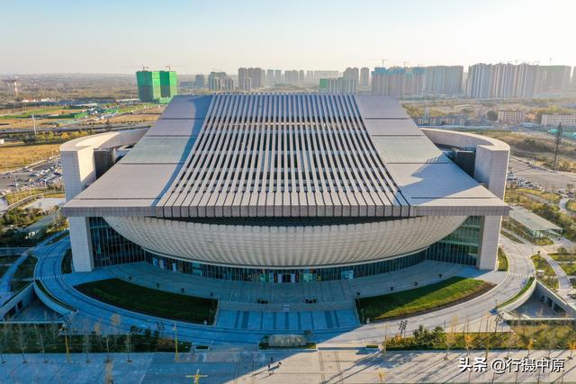 郑州最高的建筑，郑州最大的标志性建筑（郑州裕达国贸酒店更名）