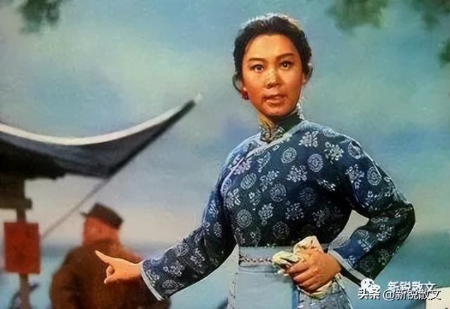 上世纪80年代美女巅峰颜值，上世纪六七十年代的美女英姿飒爽